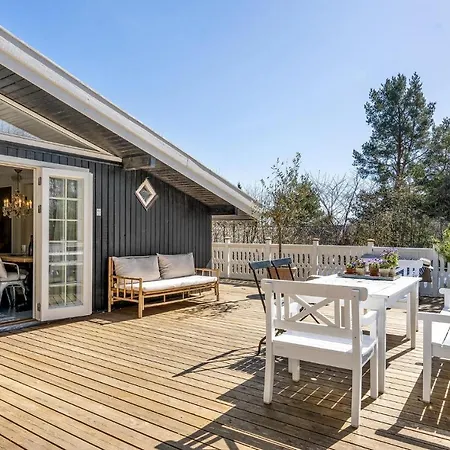 Baroniet Hornbaek I * Dronningmølle